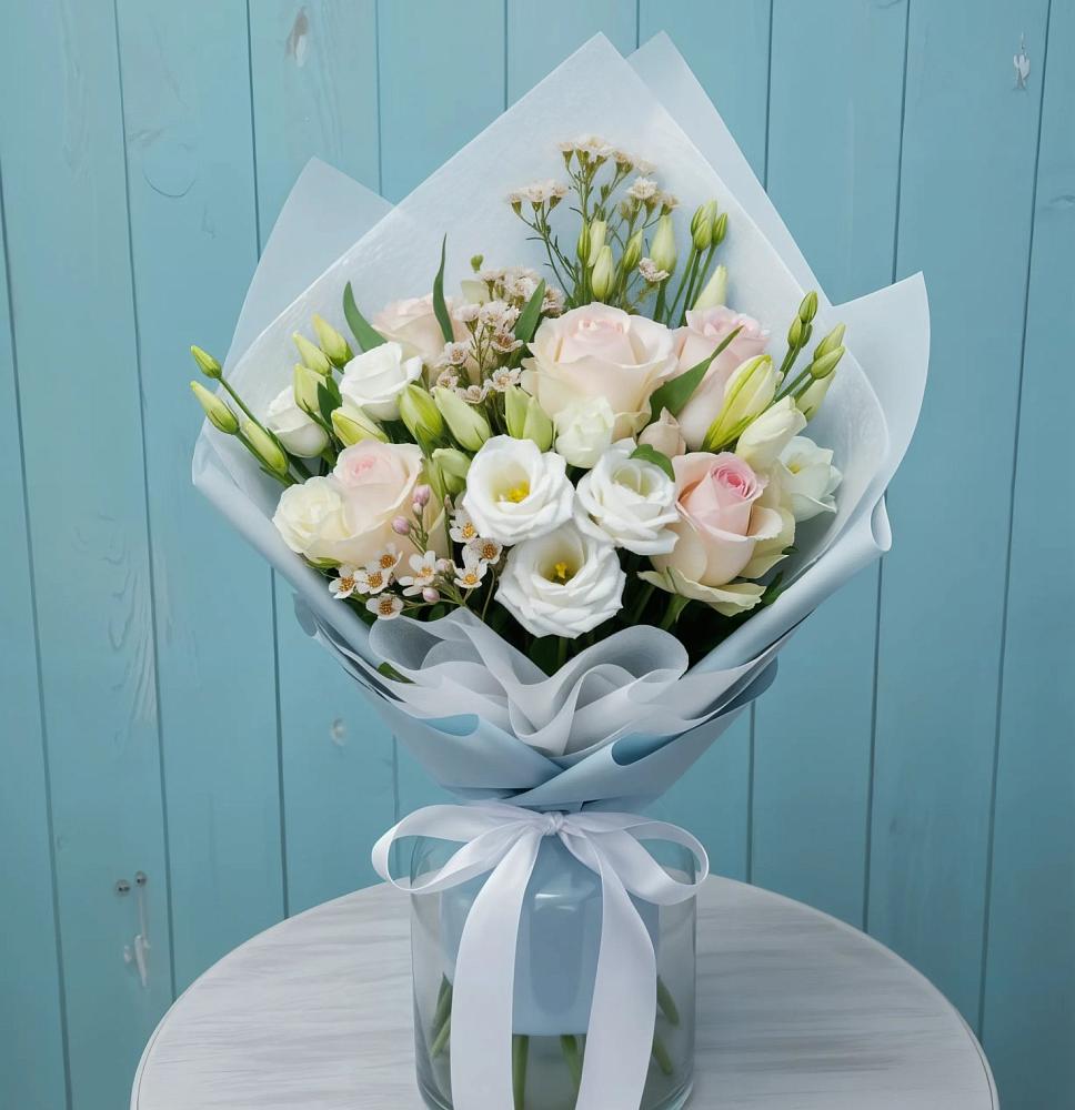 Букет цветов из: Розы и Лизиантусы в Ситне-Щелканово