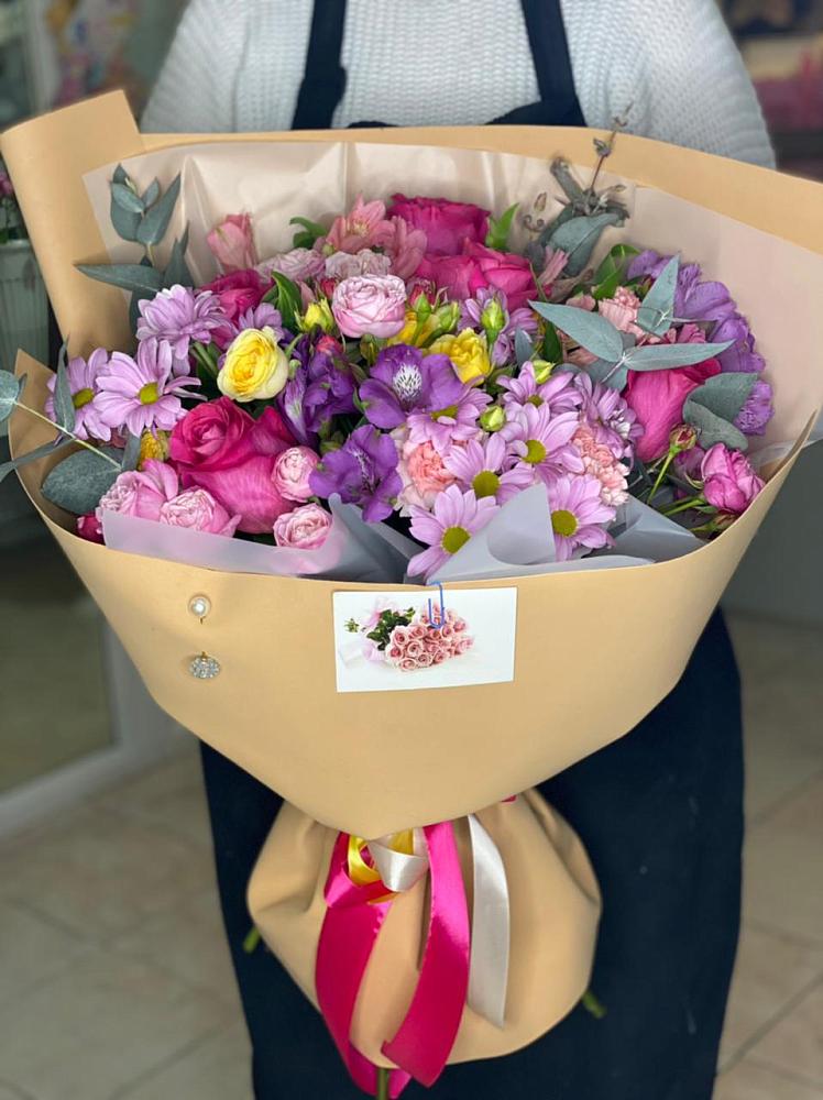 Букет цветов из: Хризантемы, Гвоздики и Альстромерии в Ситне-Щелканово