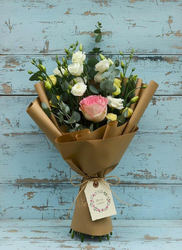 Букет цветов из: Розы и Лизиантусы в Ситне-Щелканово