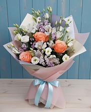 Букет цветов из:  Лизиантусы, Розы, Альстромерии и Гипсофила в Ситне-Щелканово