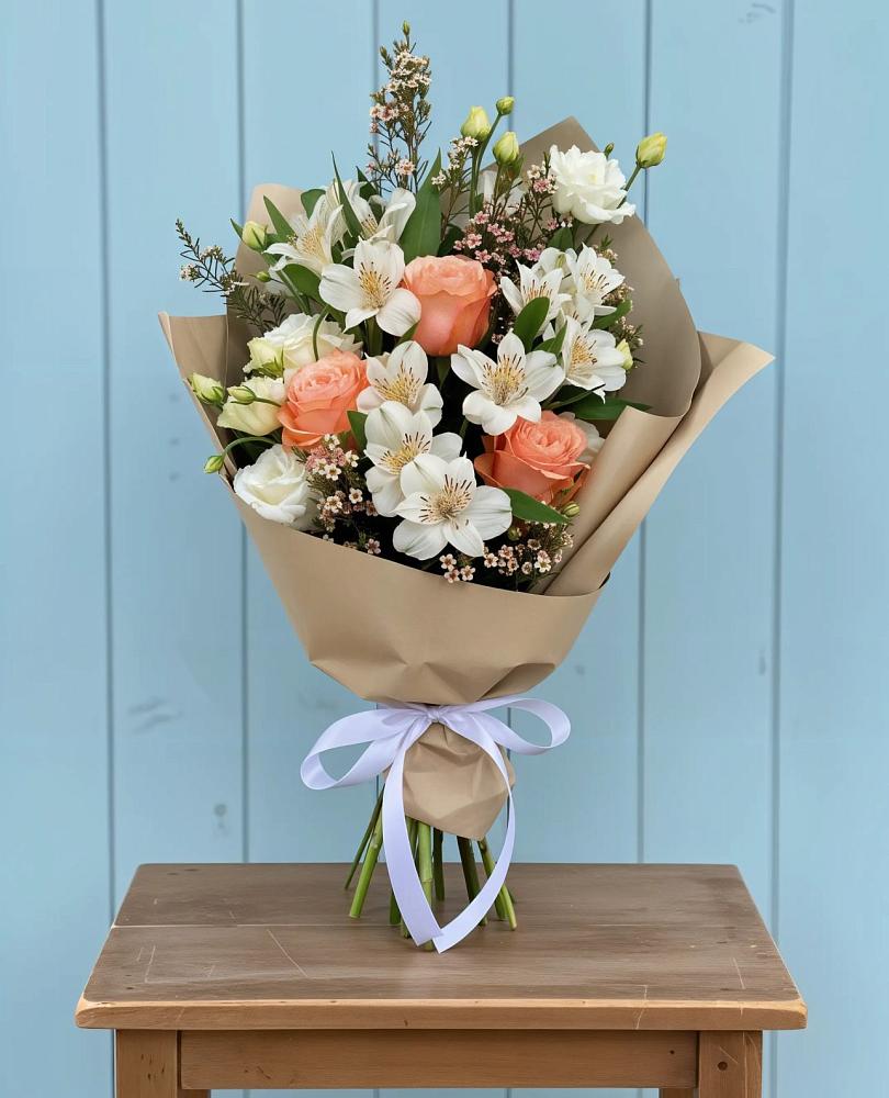 Букет цветов из: Альстромерии, Лизиантусы, Розы и Хризантемы в Ситне-Щелканово